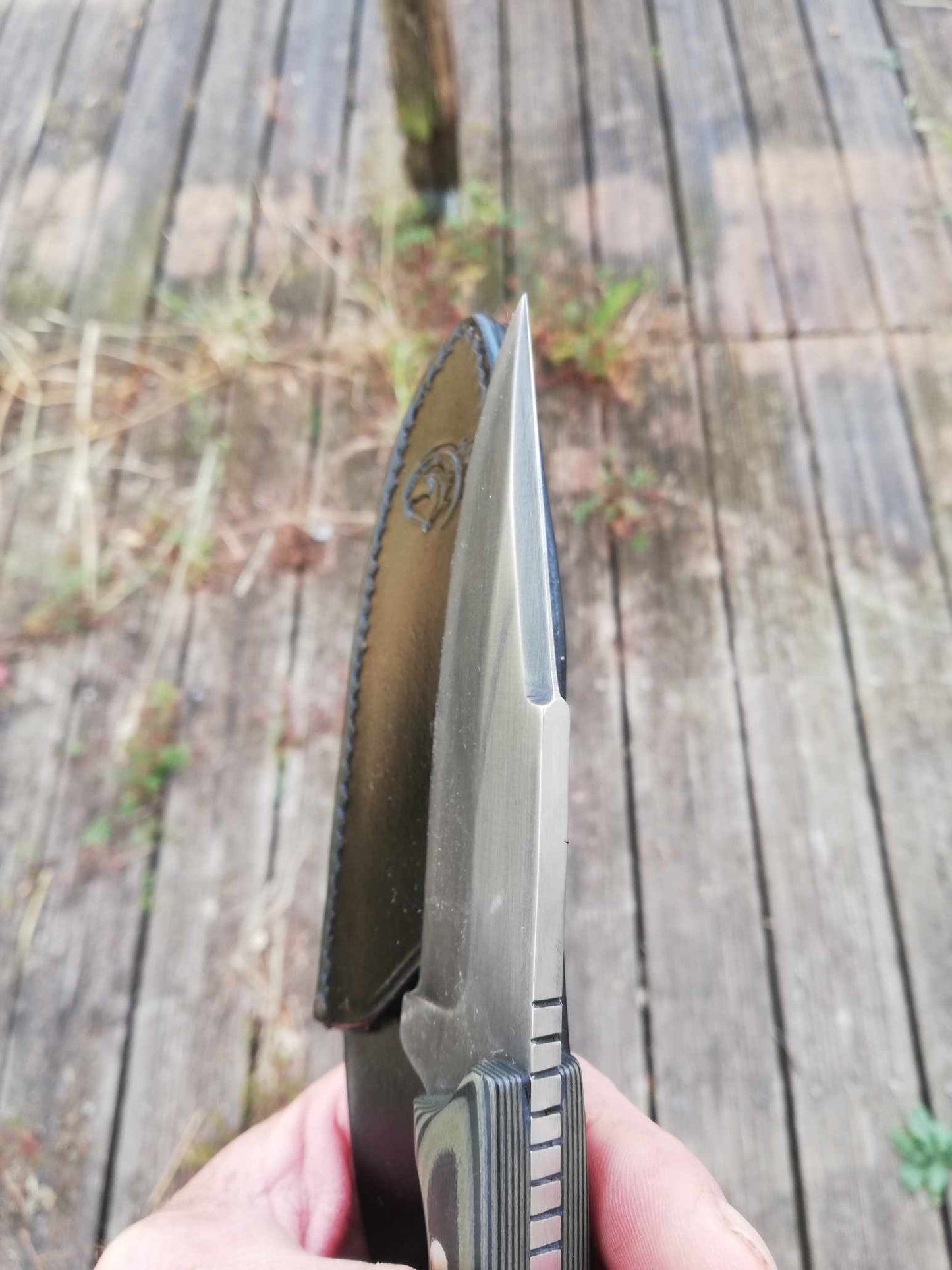 Couteau de camp