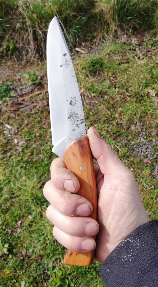 Couteau de camp