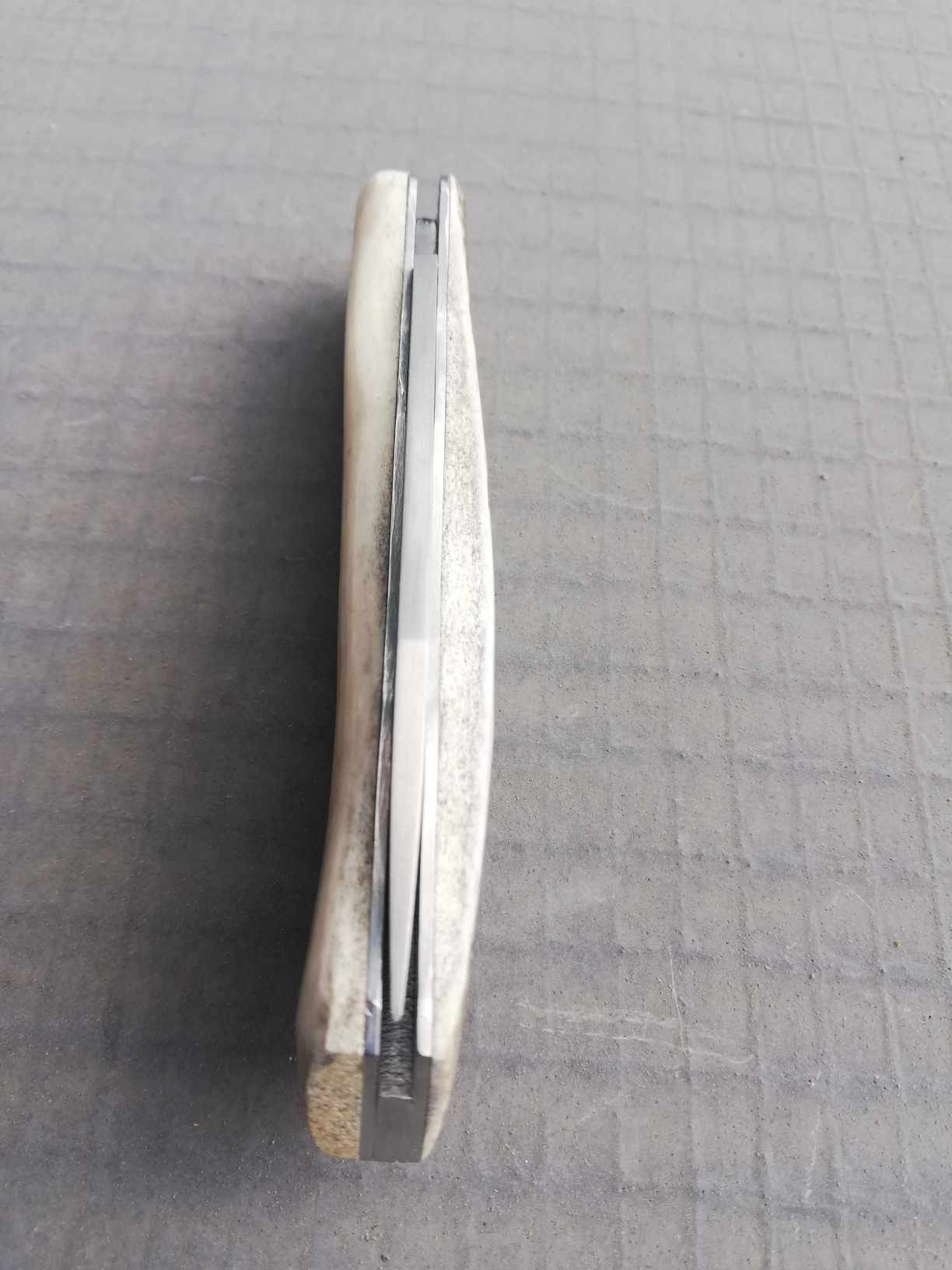 Couteau pliant à cran plat