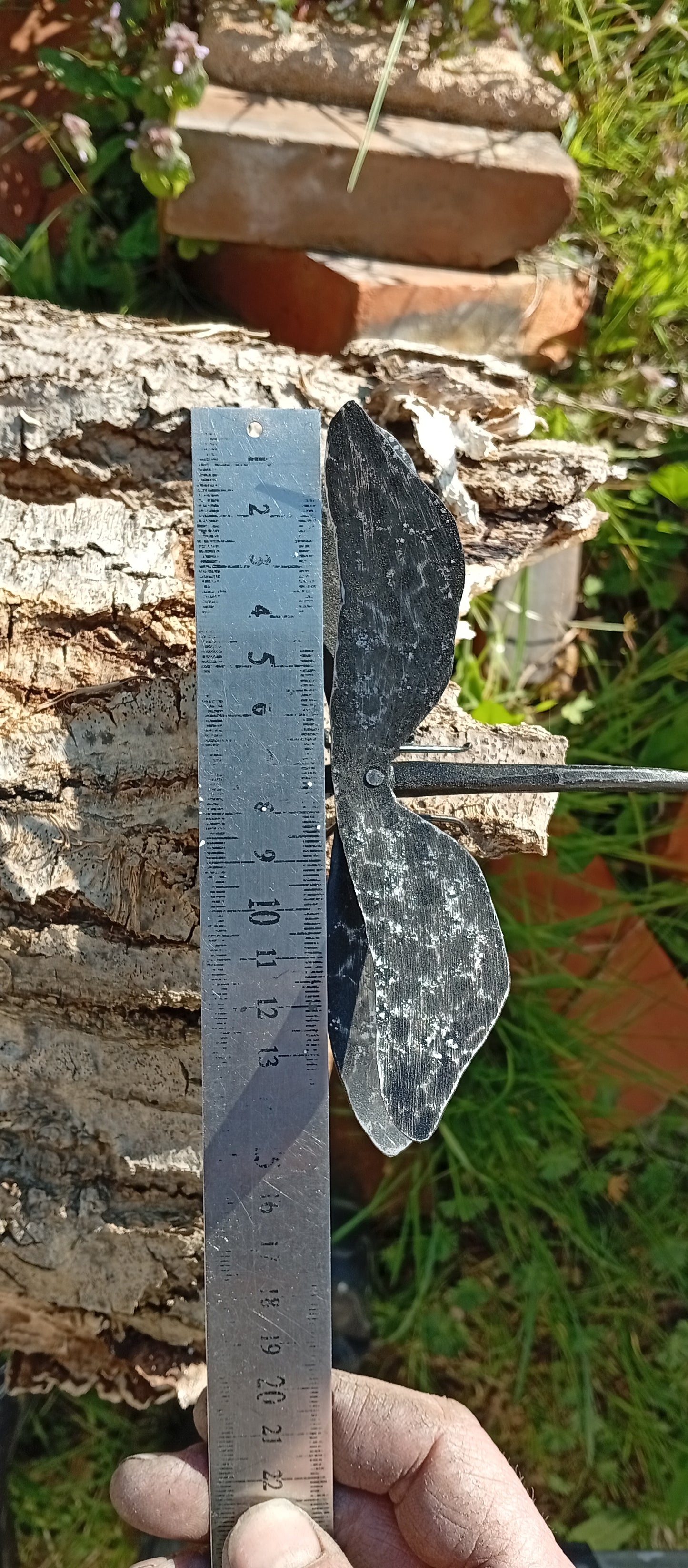 Libellule en fer forgé : objet déco artisanal